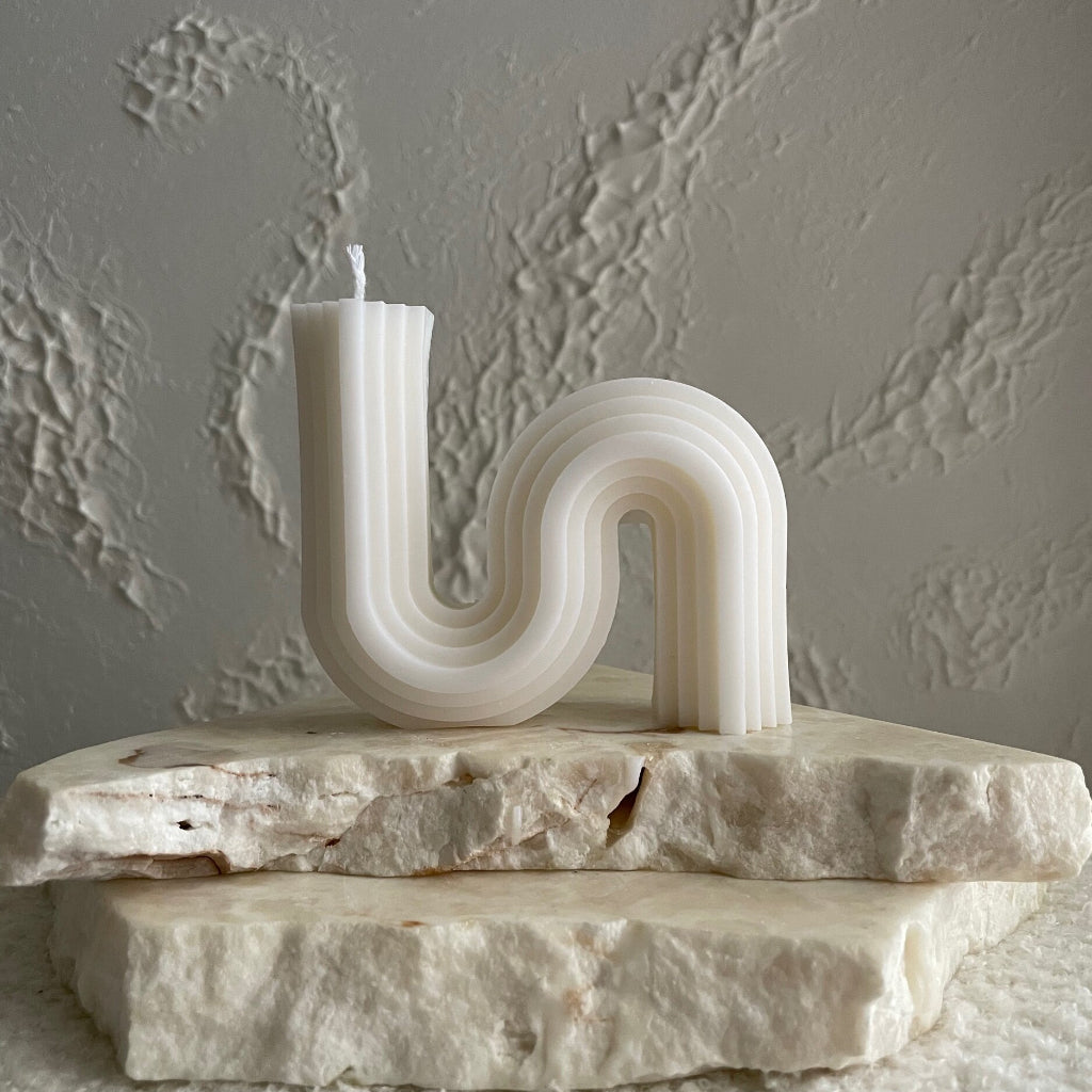 S-Candle-goldpieces-candle-vegan-handgemacht-kerze-weiss-beige