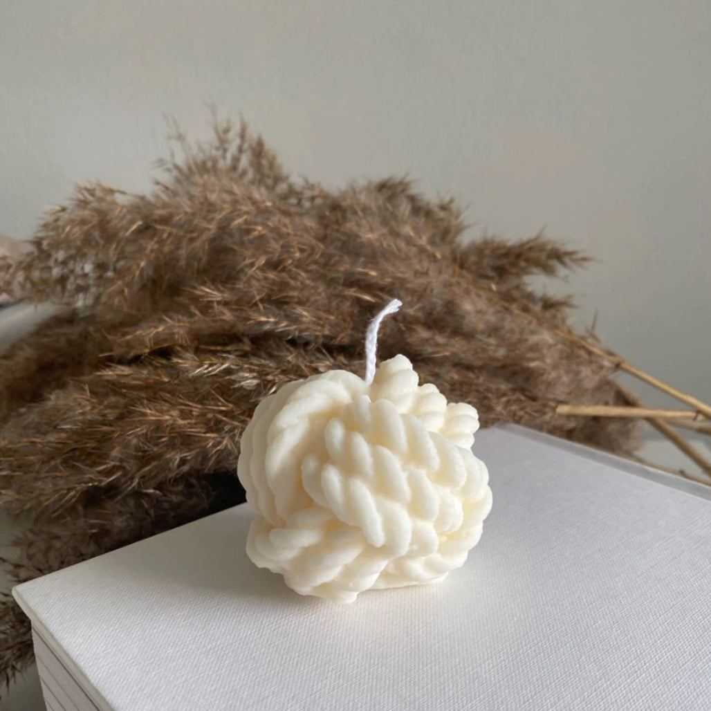 Knoten-Candle-goldpieces-candle-vegan-handgemacht-kerze-beige